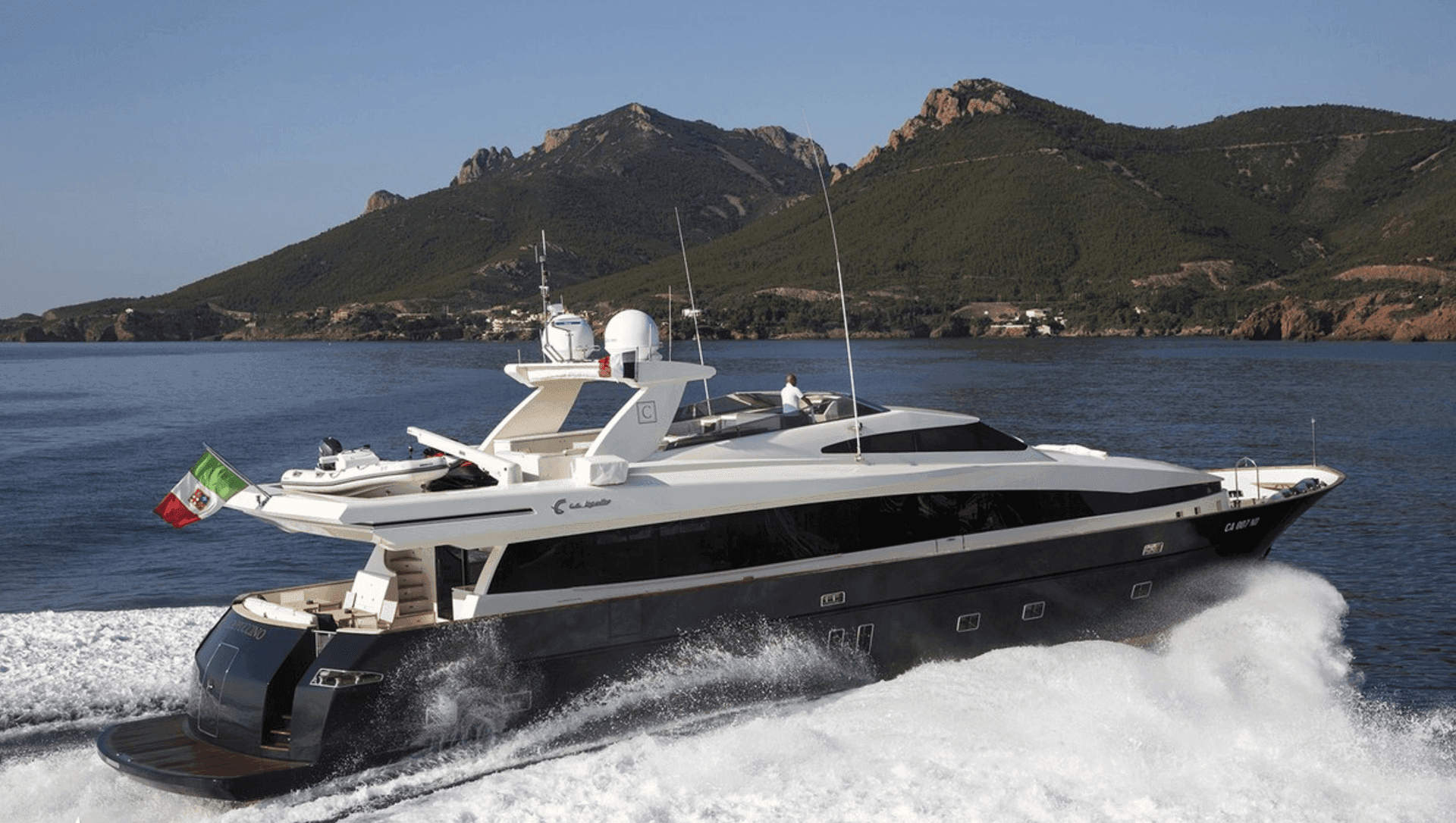 Cappucino yacht exterior view